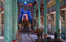 Внутри храма /г. Ка Мау Вьетнам/